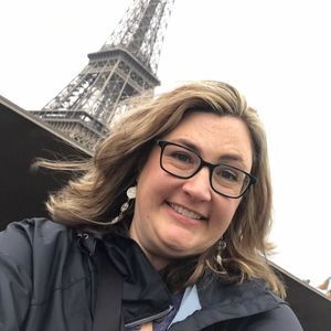 Meet your Posher, Larissa